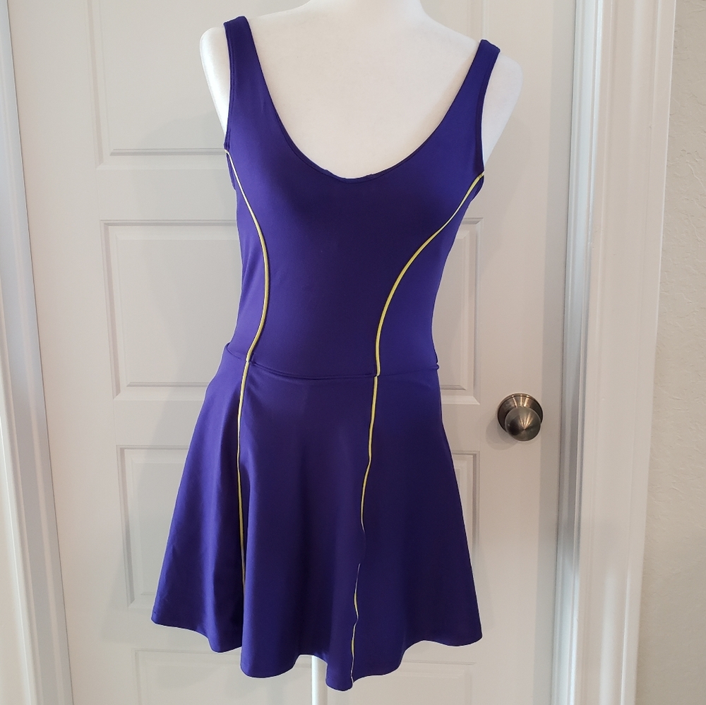 Athleta Play it Forward Tennis dress size Small